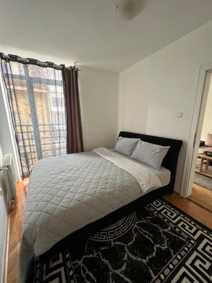 Apartment Dostojevski โนวีซาด ภายนอก รูปภาพ